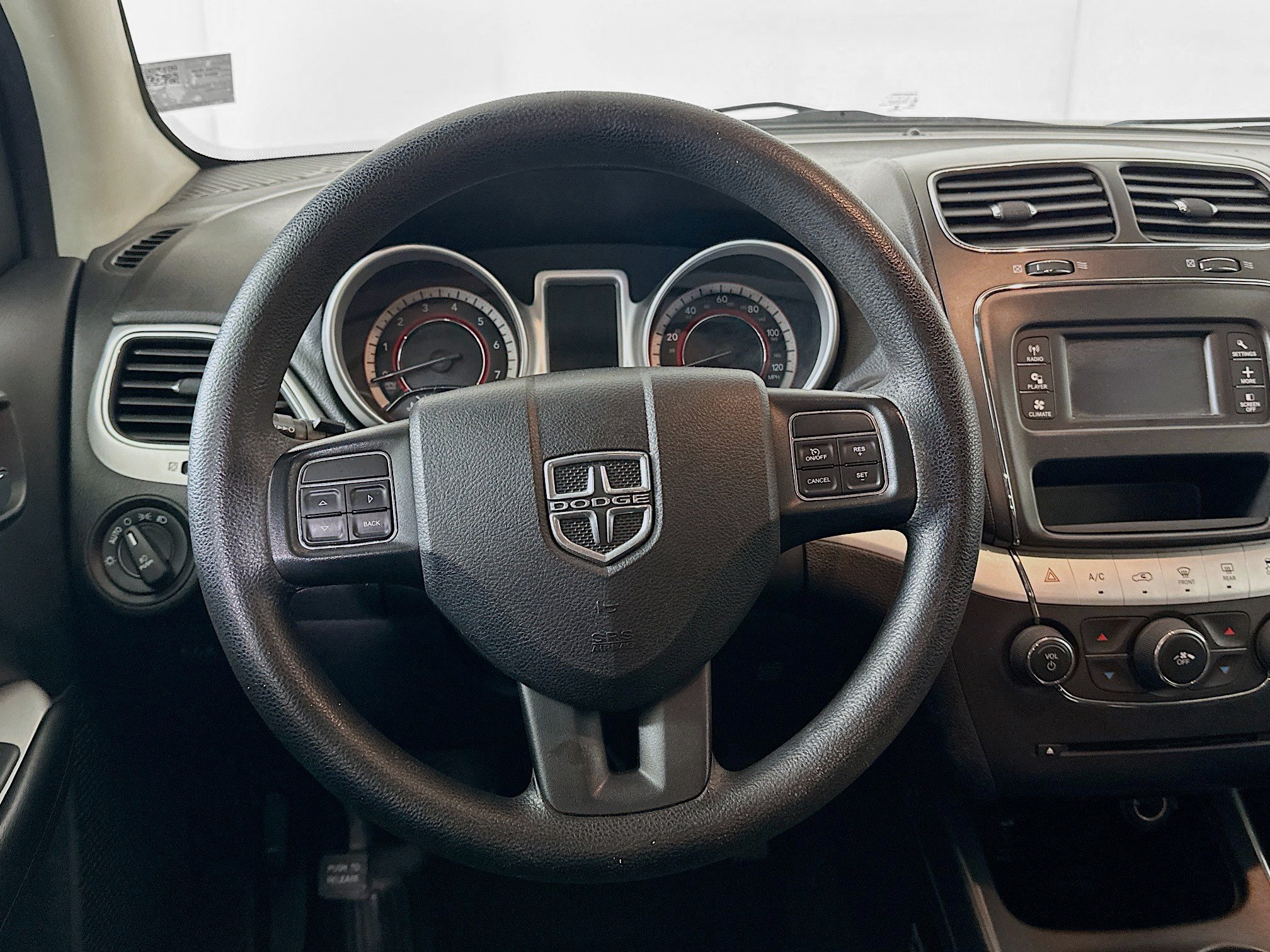 Used 2017 Dodge Journey SXT w/ Comfort/Convenience Group FWD image 17