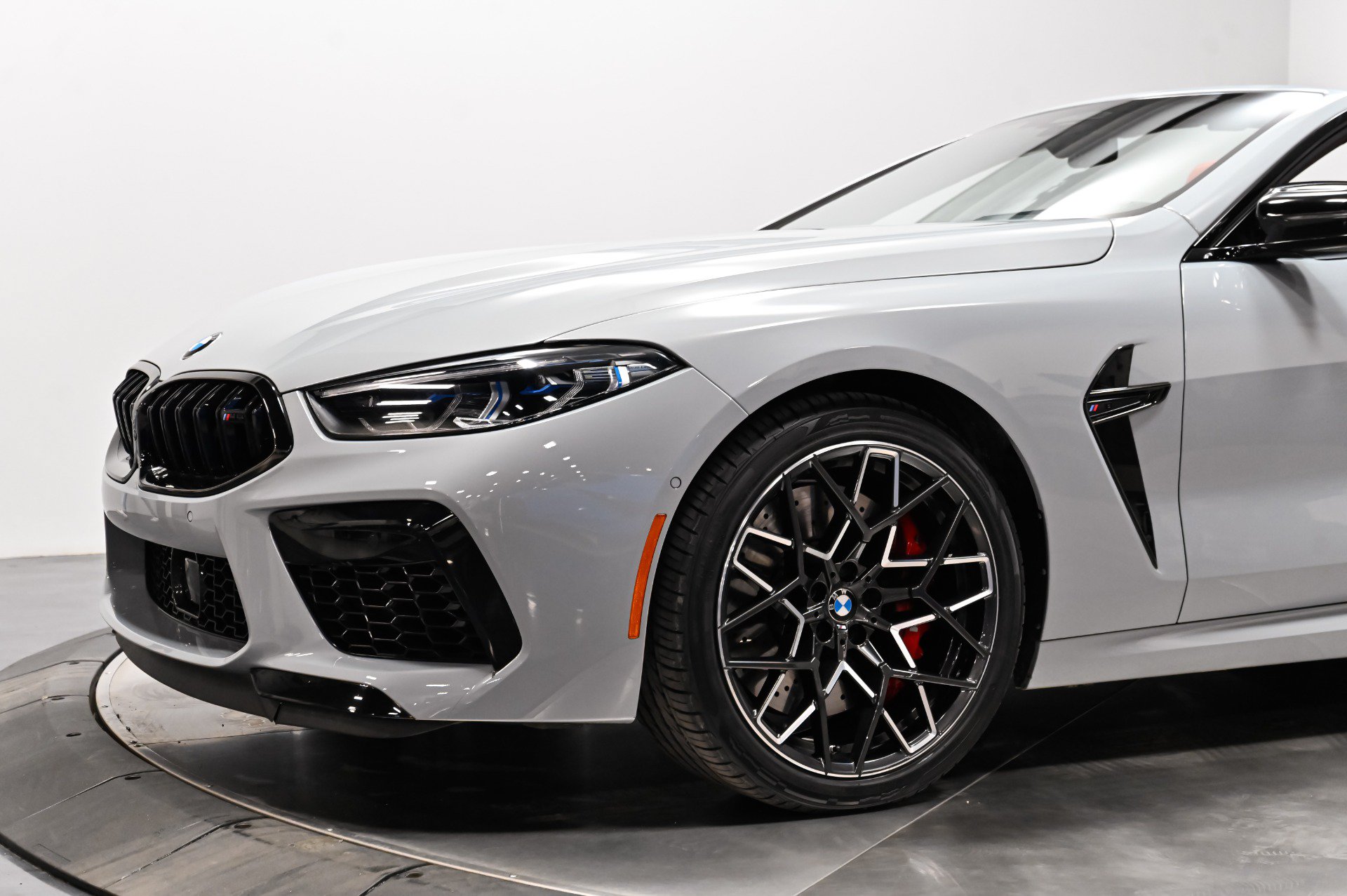 Used 2023 BMW M8 Competition AWD/4WD image 6