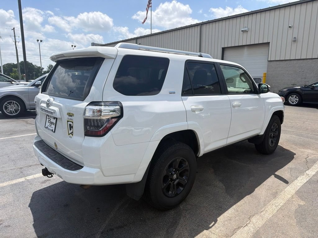 Used 2018 Toyota 4Runner SR5 Premium AWD/4WD image 4