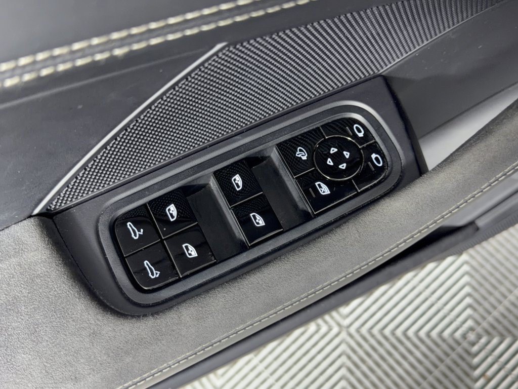 Certified 2019 Porsche Panamera GTS w/ Assistance Package AWD/4WD image 15