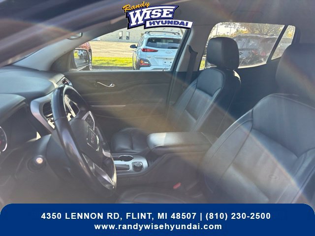 Used 2019 GMC Acadia SLT w/ LPO, Cargo Package AWD/4WD image 16
