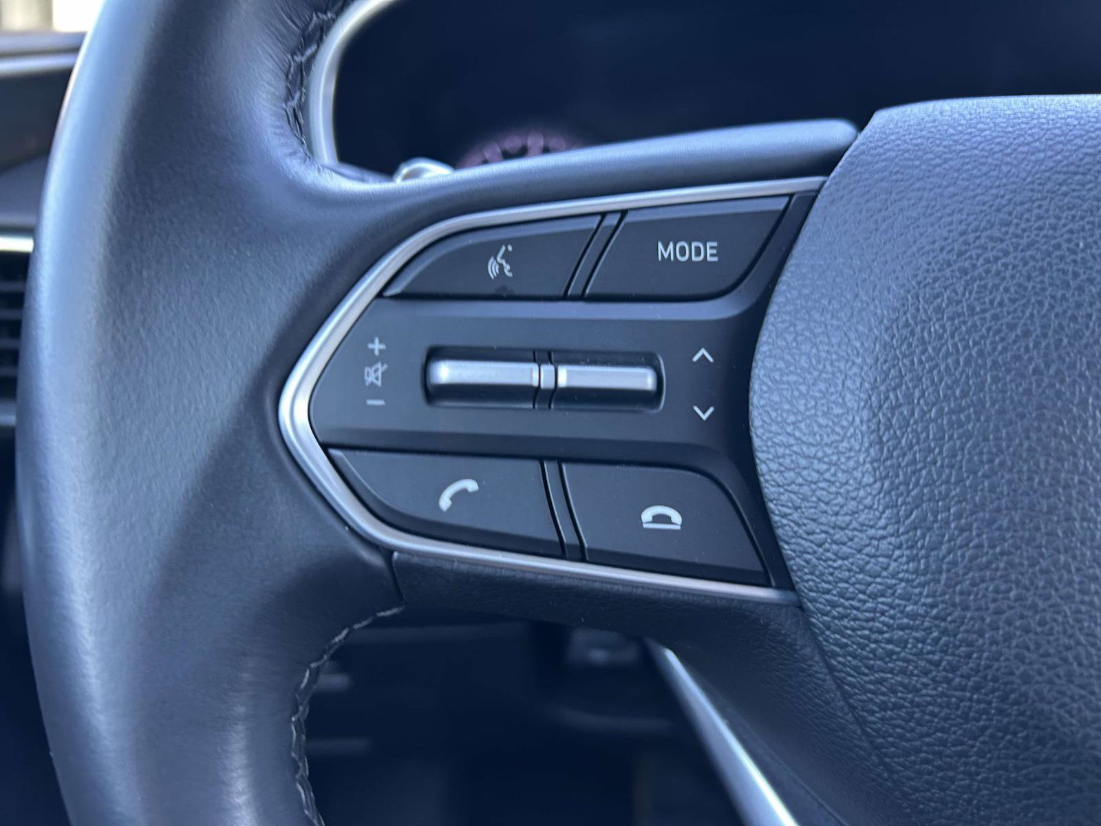 Used 2023 Hyundai Santa Fe SEL image 21