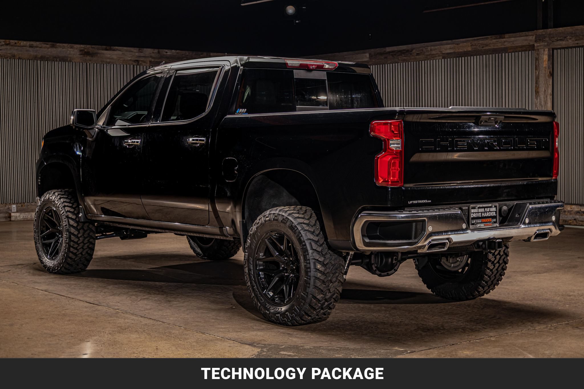 Used 2023 Chevrolet Silverado 1500 LTZ w/ LTZ Premium Package AWD/4WD image 7