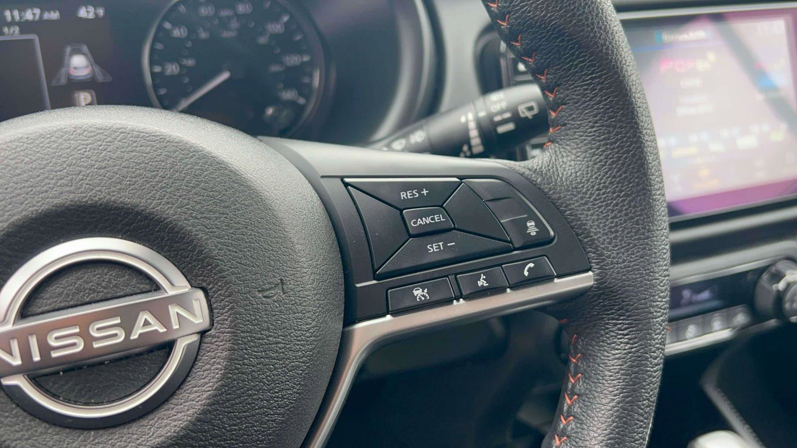 Used 2023 Nissan Kicks SR w/ Exterior Package FWD image 18