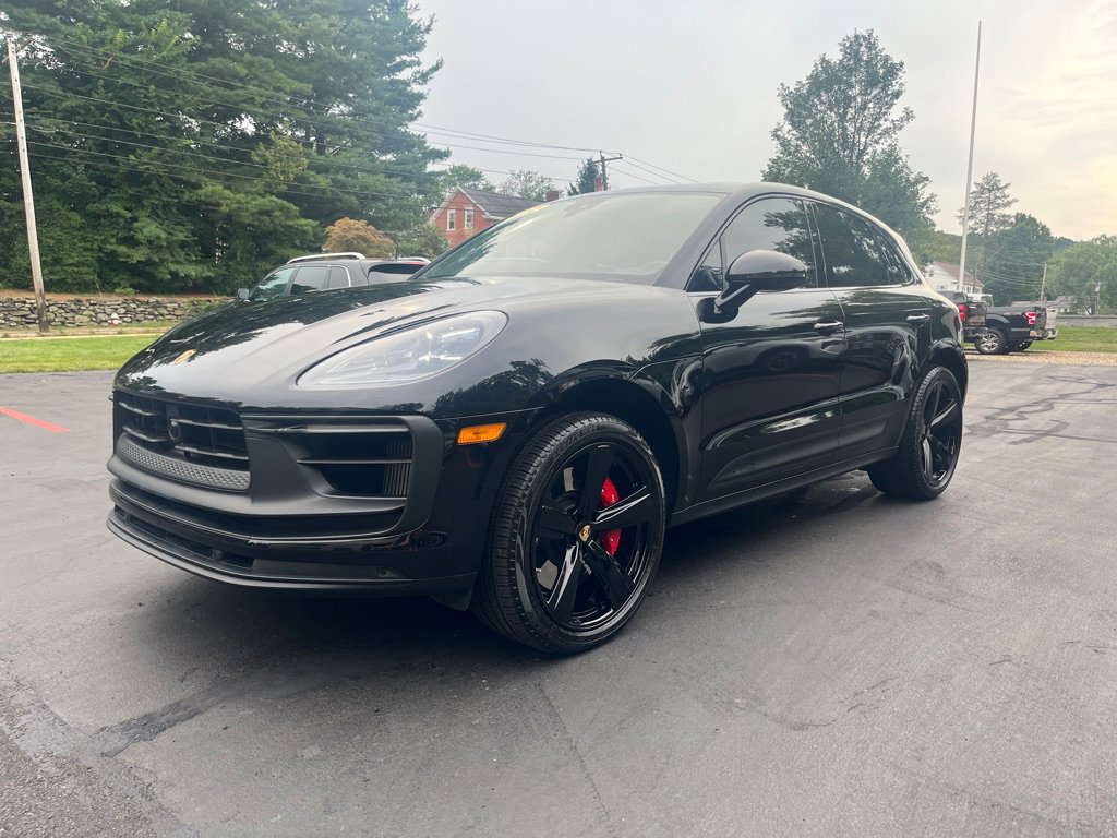 Used 2024 Porsche Macan GTS image 2