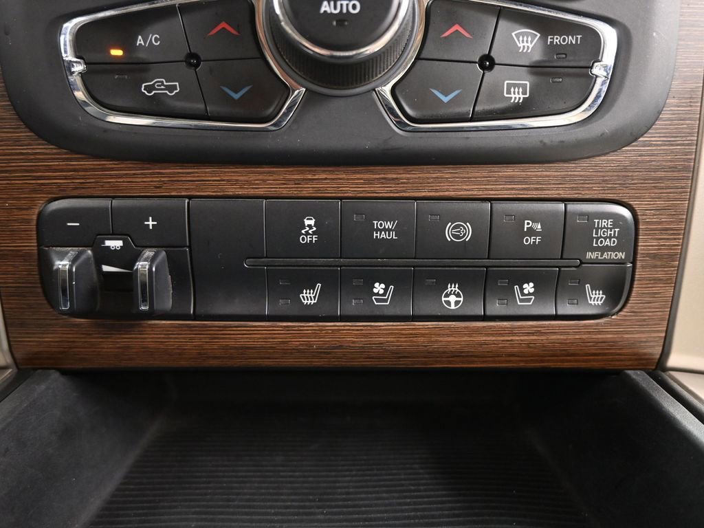 Used 2013 RAM 2500 Laramie w/ Convenience Group image 21