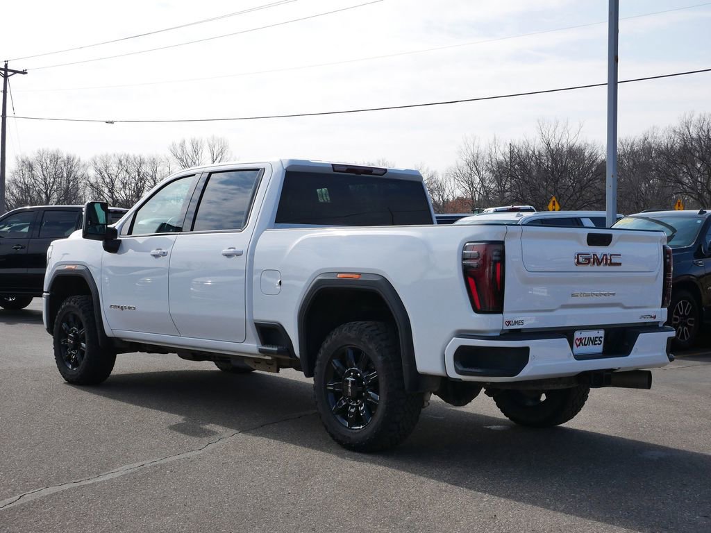 Used 2025 GMC Sierra 2500 AT4 AWD/4WD image 8