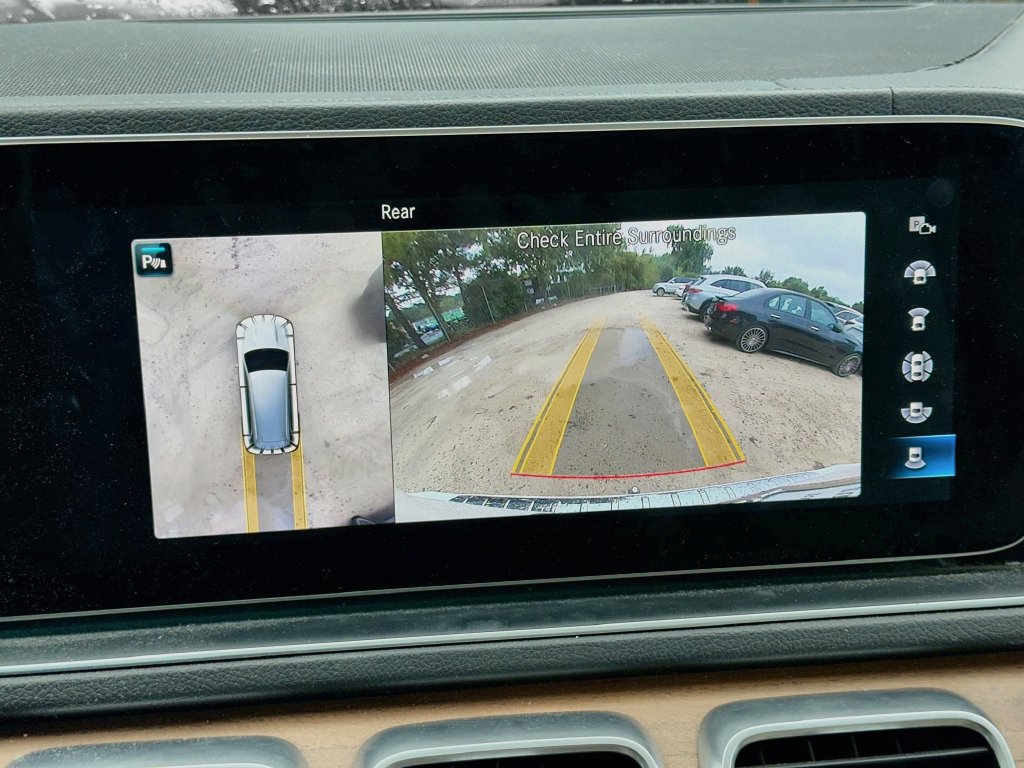 Used 2022 Mercedes-Benz GLS 450 4MATIC image 14