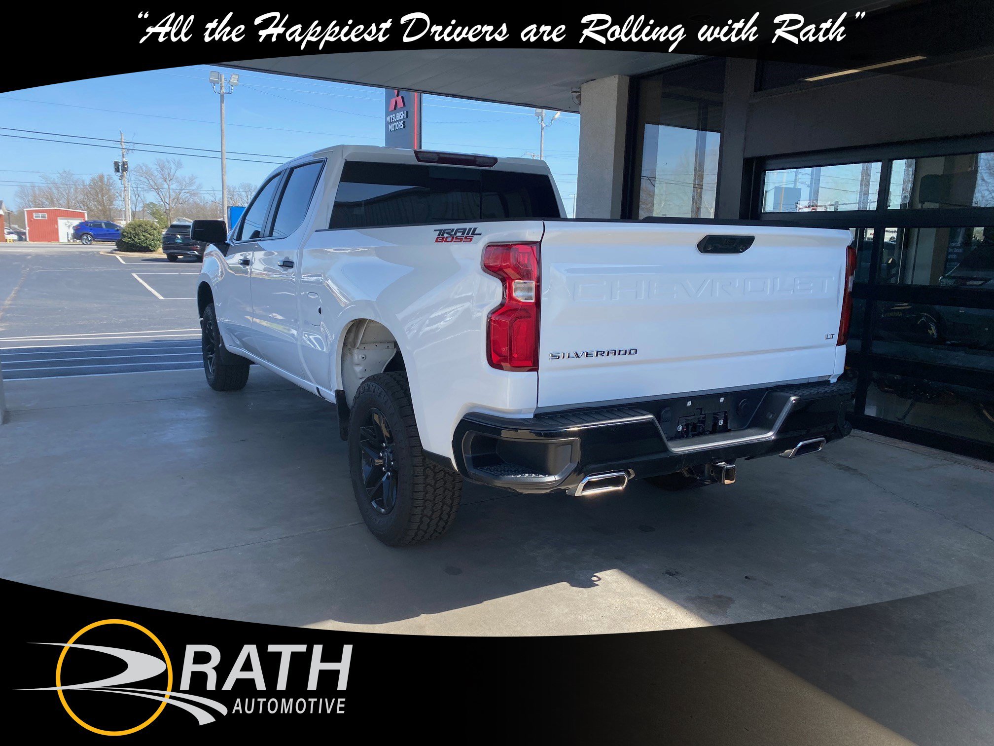 Used 2023 Chevrolet Silverado 1500 LT Trail Boss w/ Convenience Package II AWD/4WD image 8
