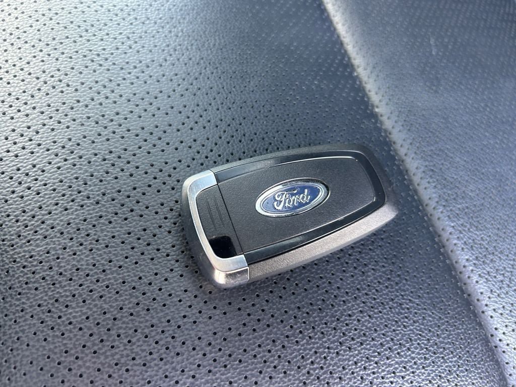 Used 2024 Ford F150 Lariat w/ Bed Utility Package AWD/4WD image 31