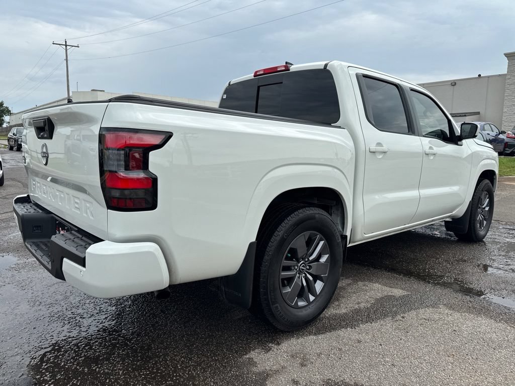 Used 2025 Nissan Frontier SV RWD image 4