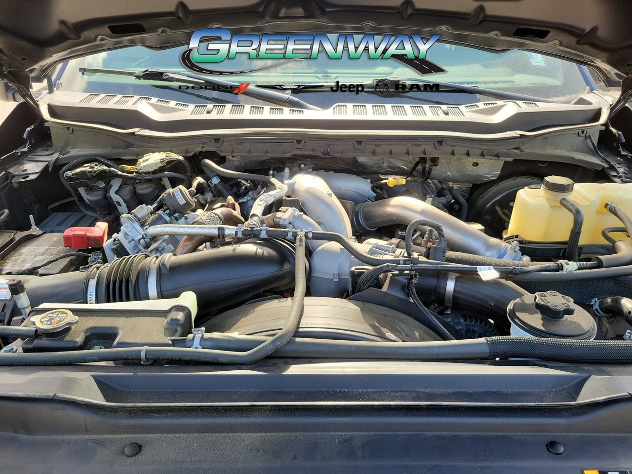 Used 2023 Ford F250 Lariat w/ Sport Appearance Package AWD/4WD image 9