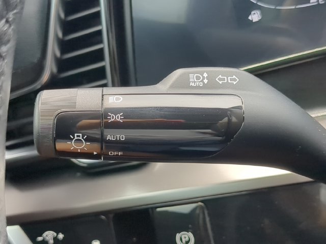 Used 2024 Kia Sportage EX FWD image 28