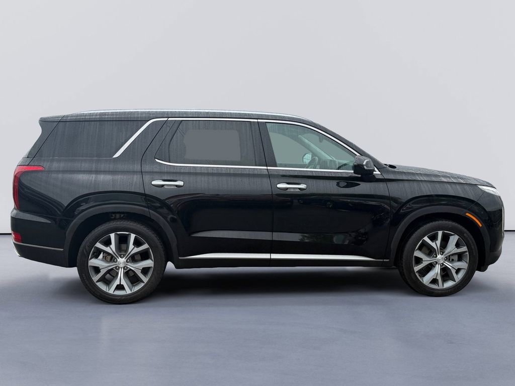 Used 2021 Hyundai Palisade SEL w/ Premium Package FWD image 2