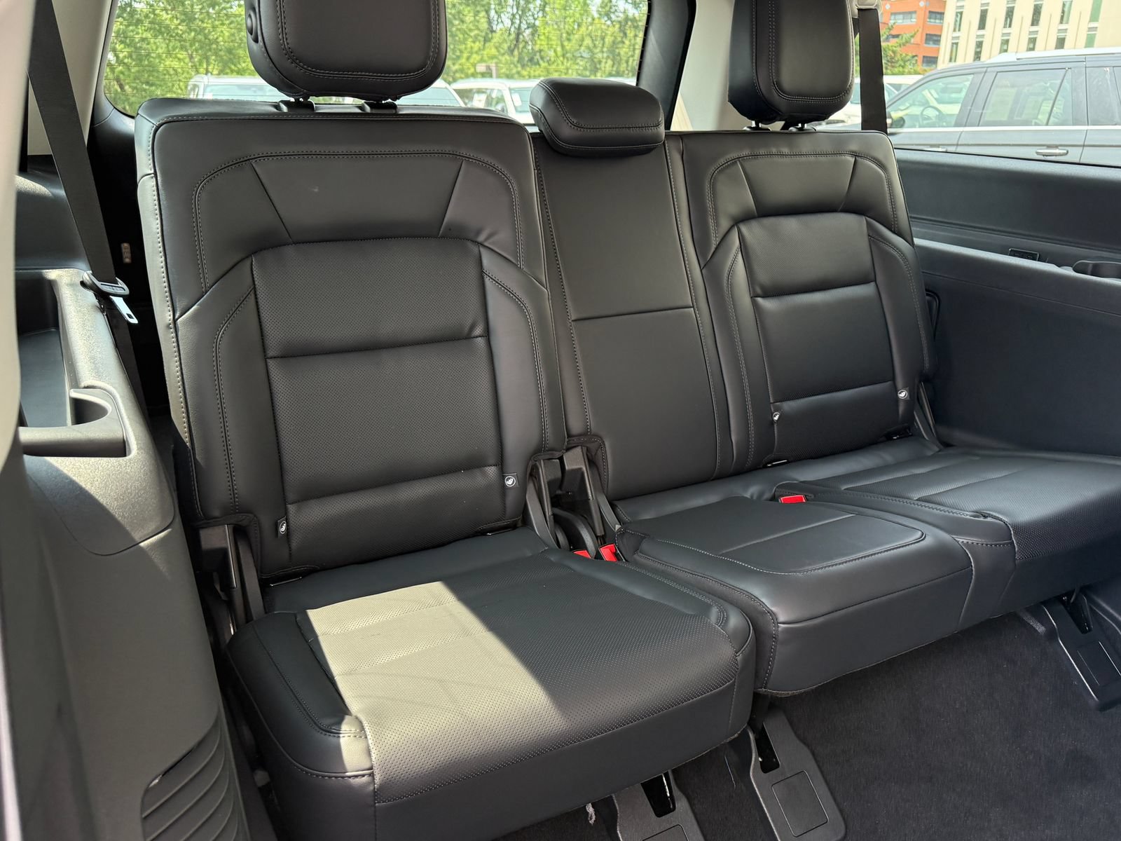 New 2027 Lincoln Navigator L Premier AWD/4WD image 13