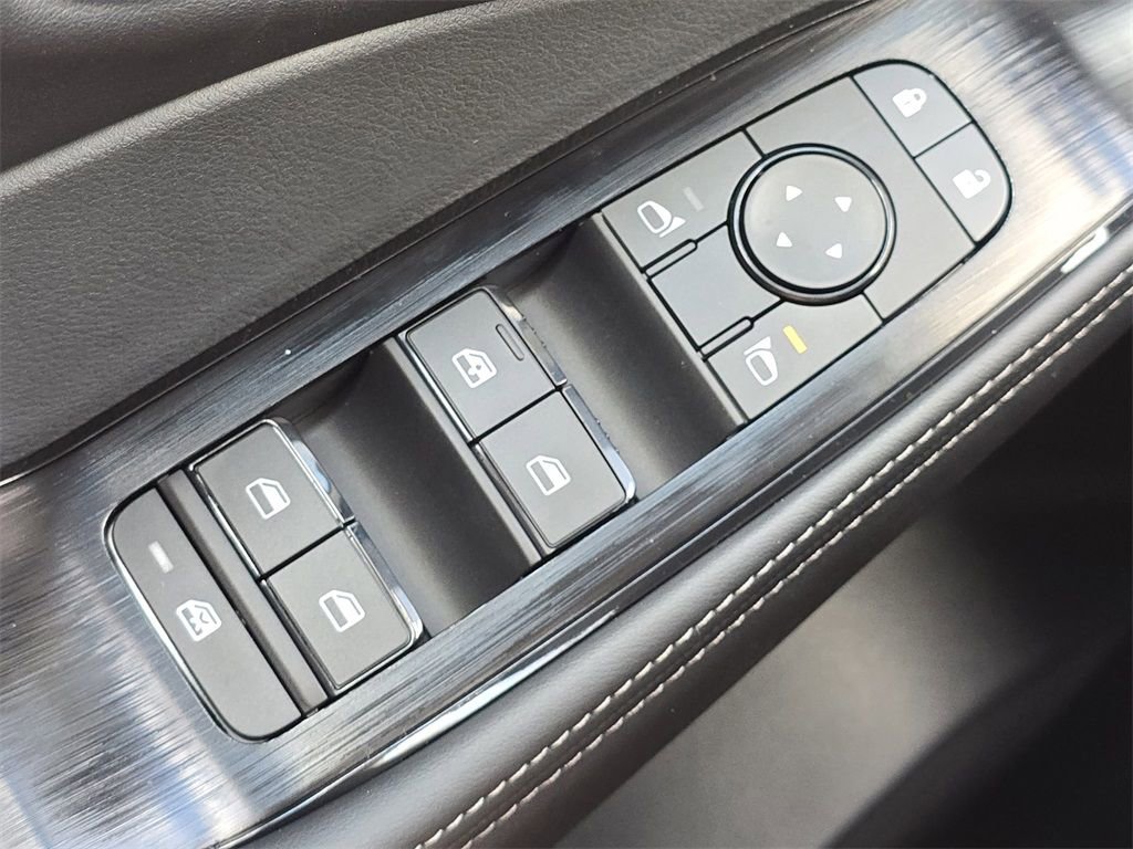 New 2026 Nissan Rogue SV w/ Cold Weather Package AWD/4WD image 16