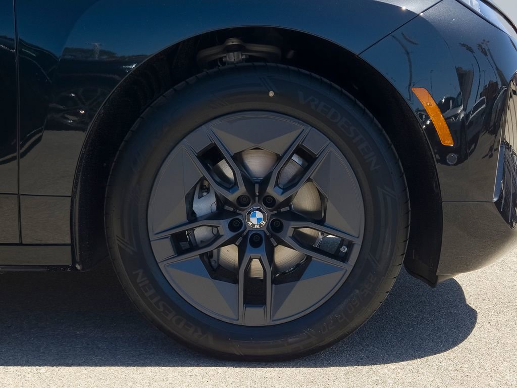 New 2026 BMW iX xDrive45 image 6