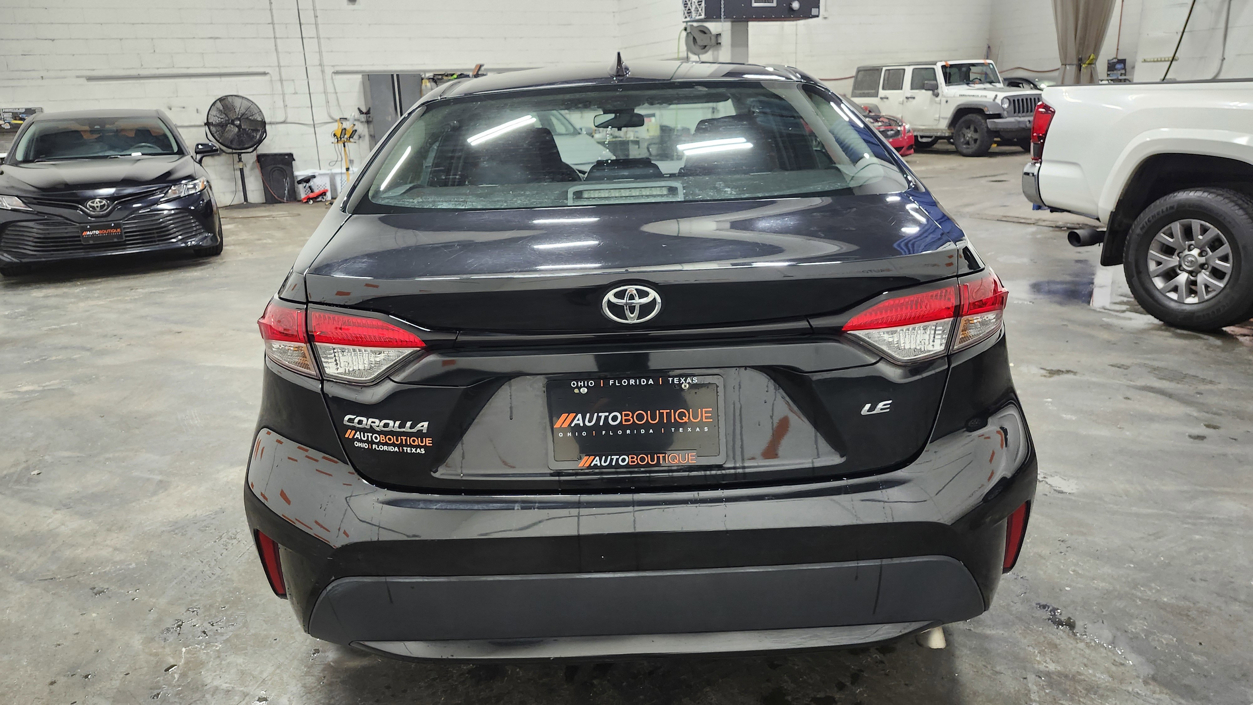 Used 2022 Toyota Corolla LE image 13