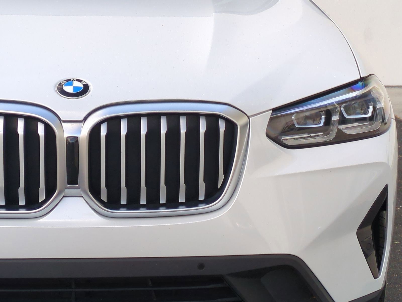 Used 2022 BMW X3 xDrive30i w/ Convenience Package AWD/4WD image 6