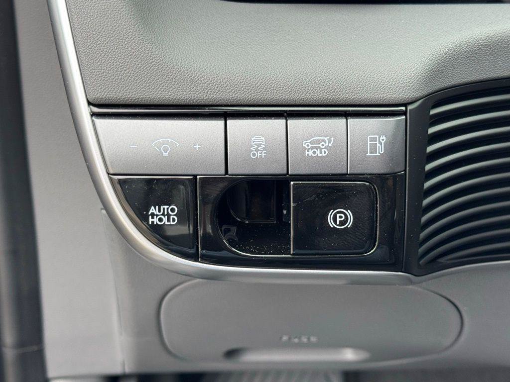 New 2025 Hyundai Ioniq 5 SEL AWD/4WD image 29