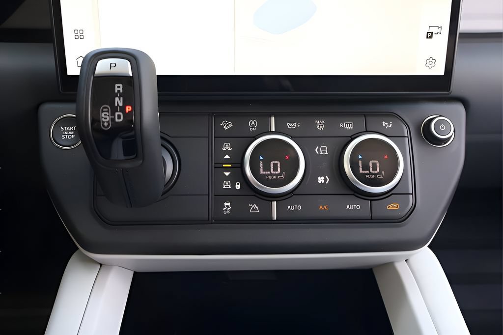 New 2026 Land Rover Defender 110 X-Dynamic SE AWD/4WD image 26