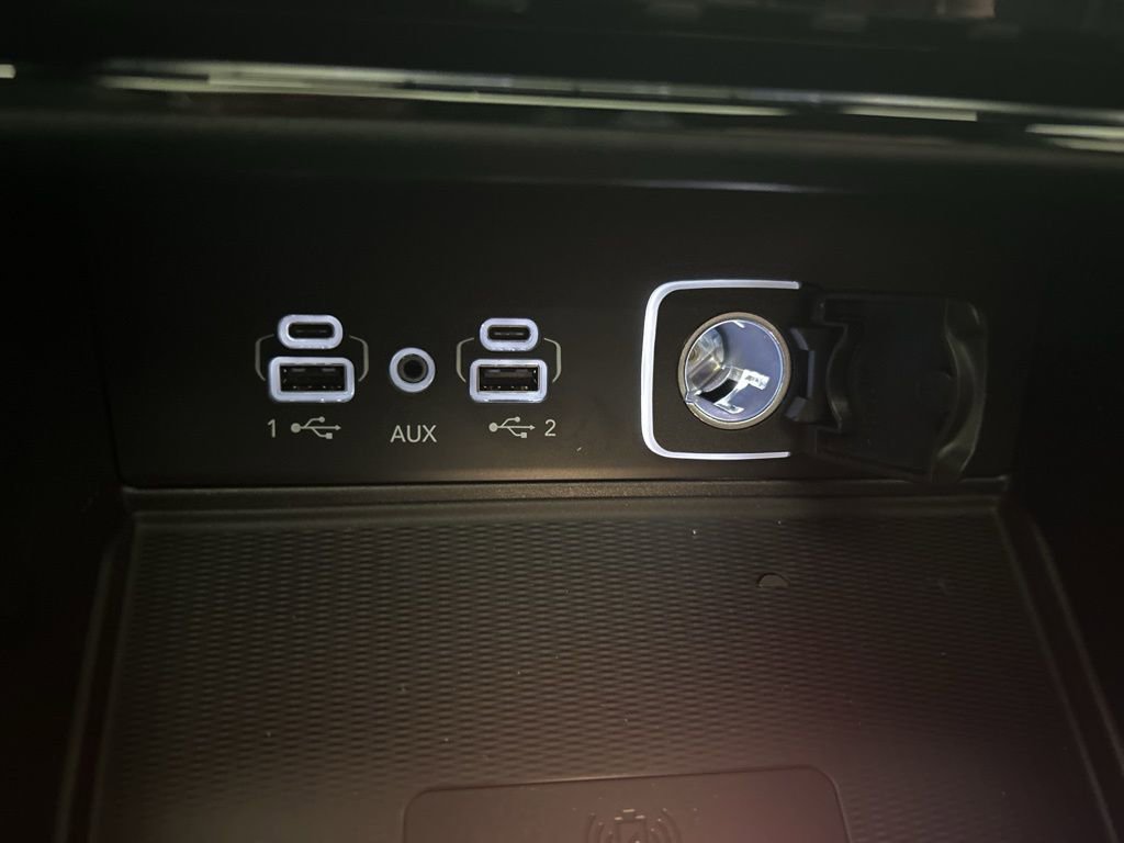 New 2025 Jeep Grand Cherokee Altitude image 40