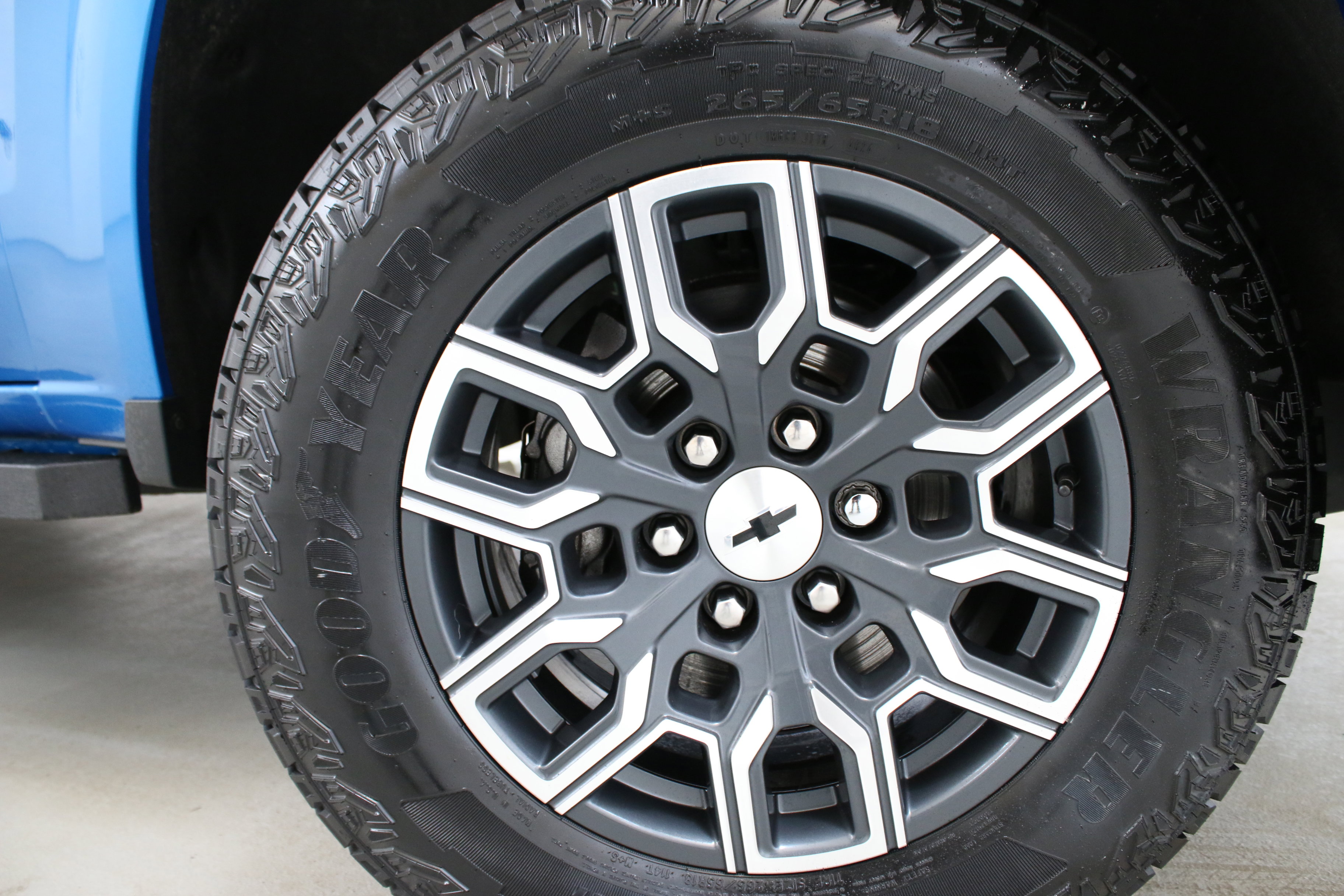 Used 2023 Chevrolet Colorado Z71 w/ Z71 Convenience Package 2 image 29