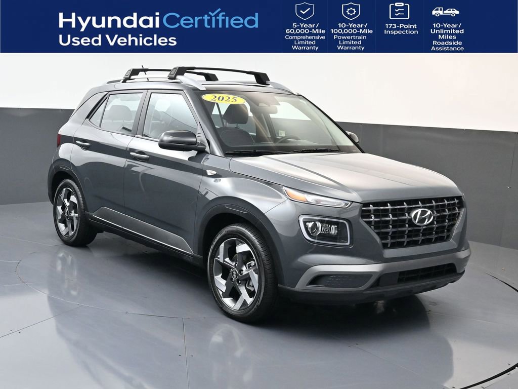 Used 2025 Hyundai Venue Limited image 1