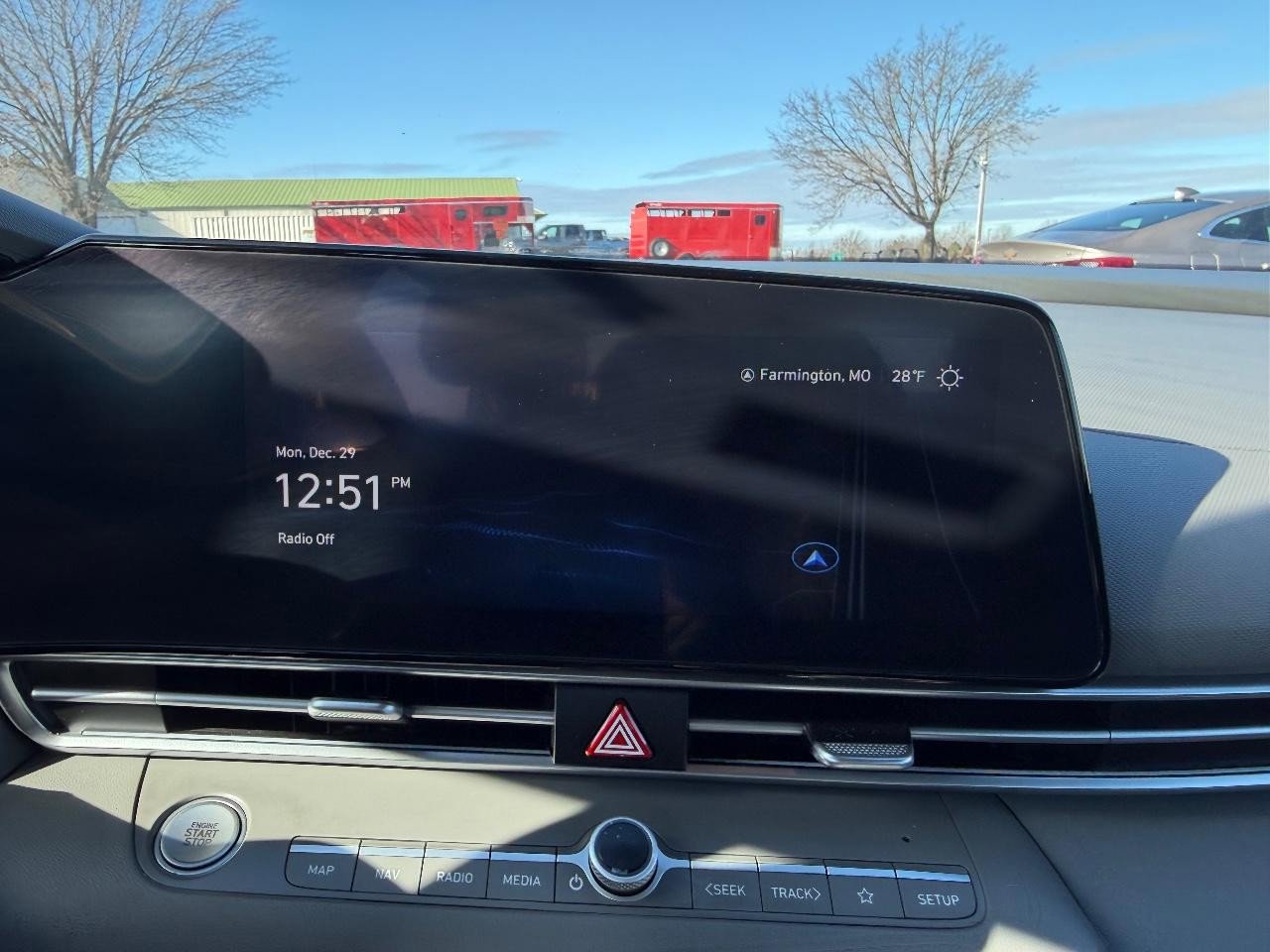 Used 2024 Hyundai Elantra SEL image 14