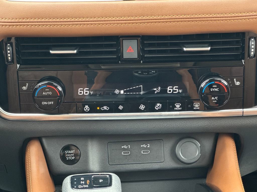 Used 2024 Nissan Rogue Platinum AWD/4WD image 26