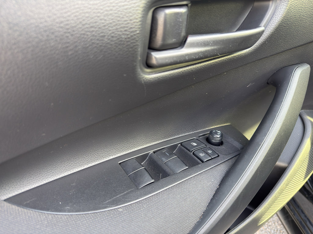 Used 2022 Toyota Corolla LE FWD image 20