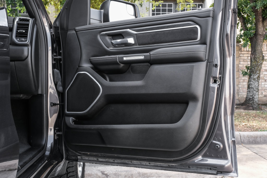 Used 2023 RAM 1500 Laramie AWD/4WD image 61