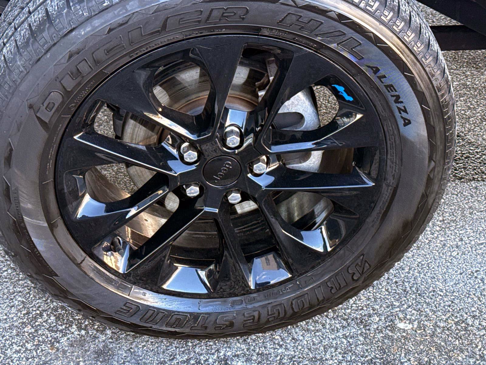 Used 2023 Jeep Wrangler Unlimited Sahara w/ Cold Weather Group image 5