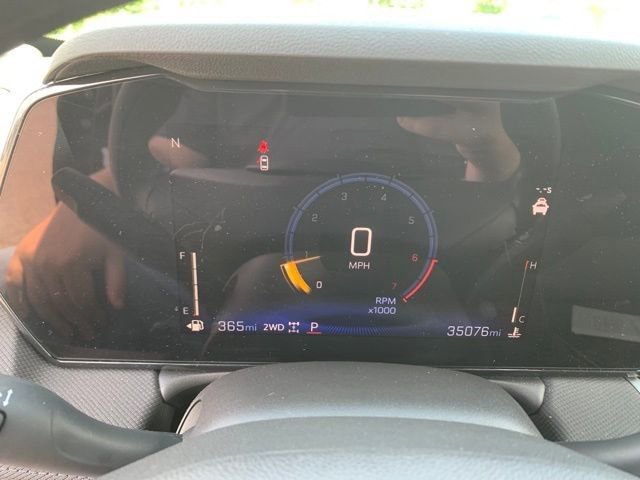 Used 2025 Chevrolet TrailBlazer LT AWD/4WD image 18