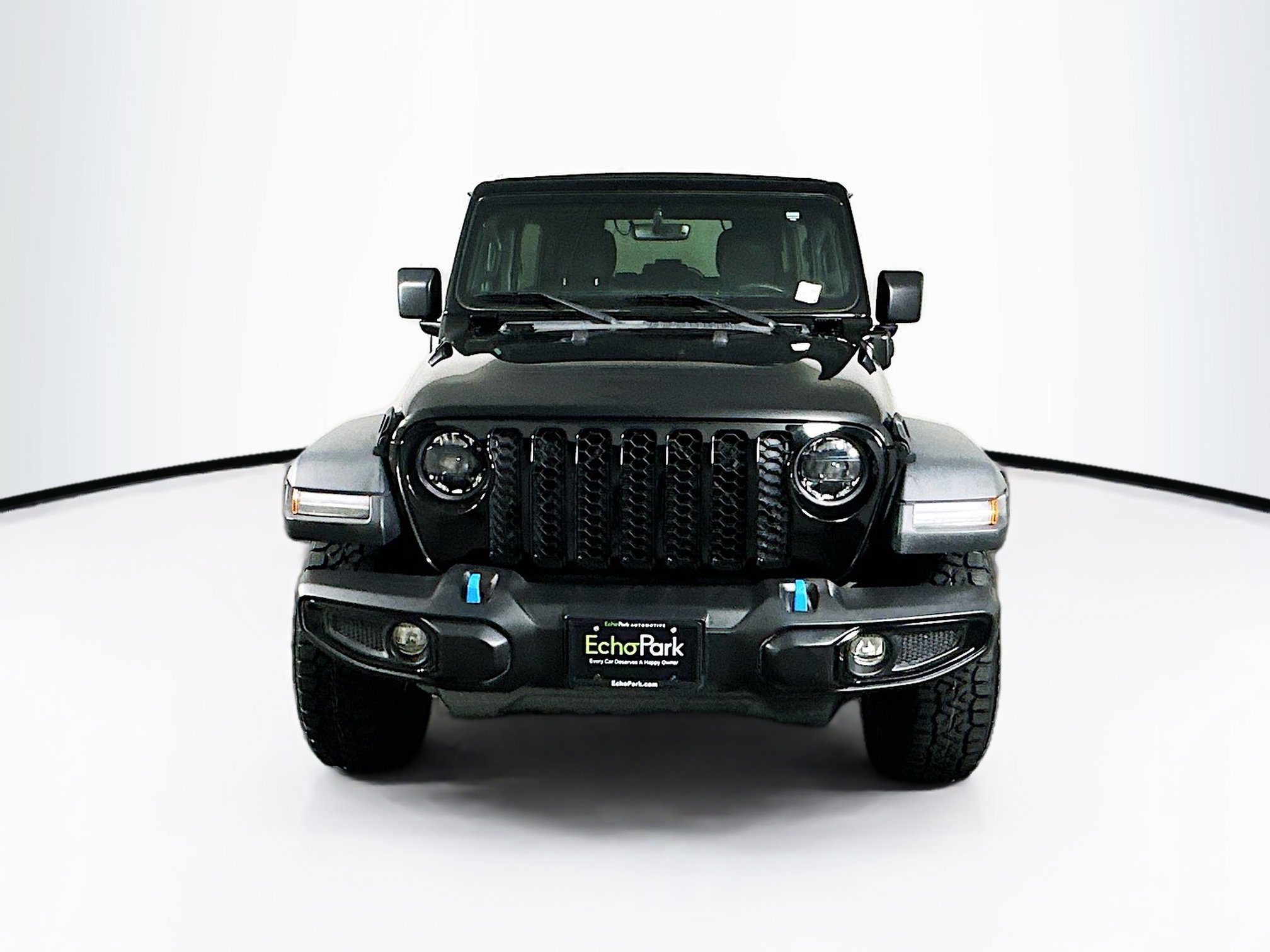 Used 2023 Jeep Wrangler Unlimited w/ Sun & Screen Package AWD/4WD image 2