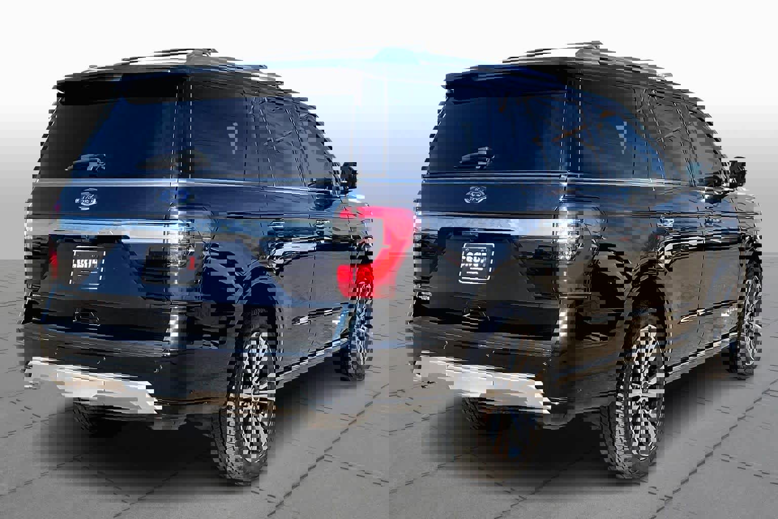 Used 2021 Ford Expedition Platinum image 13