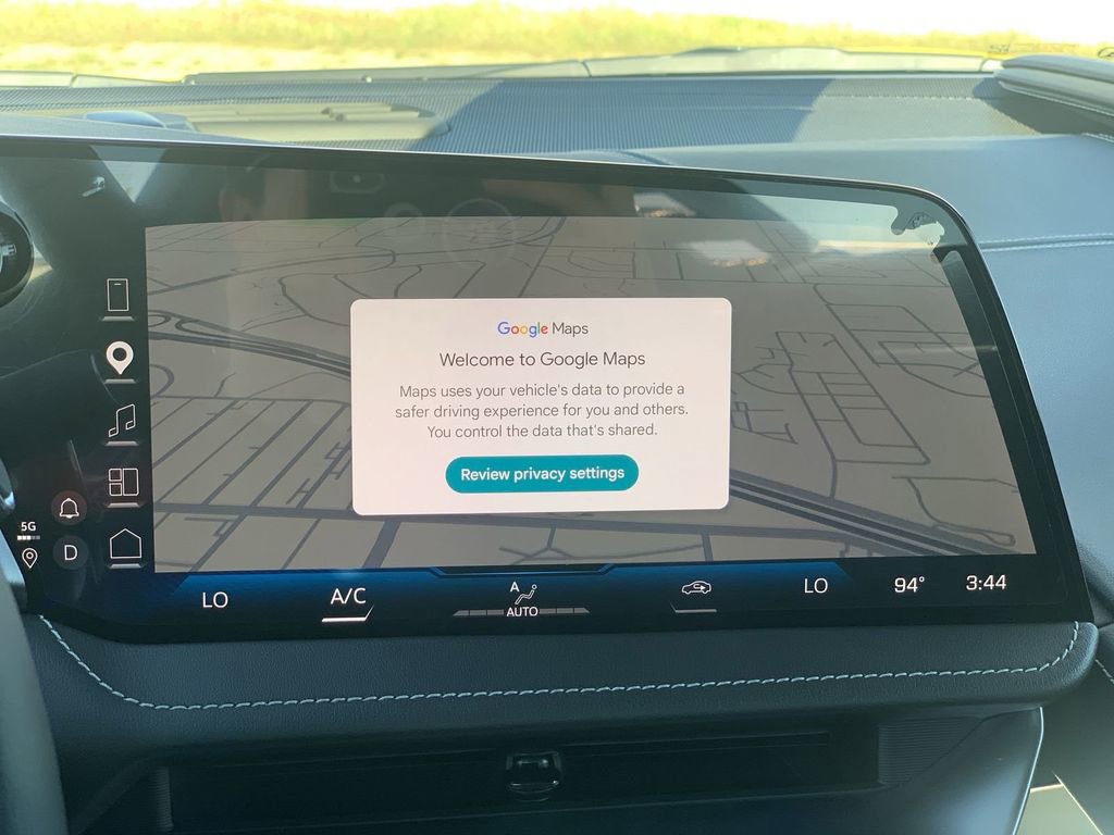 Used 2026 Chevrolet Corvette Stingray Coupe w/ Z51 Performance Package RWD image 12