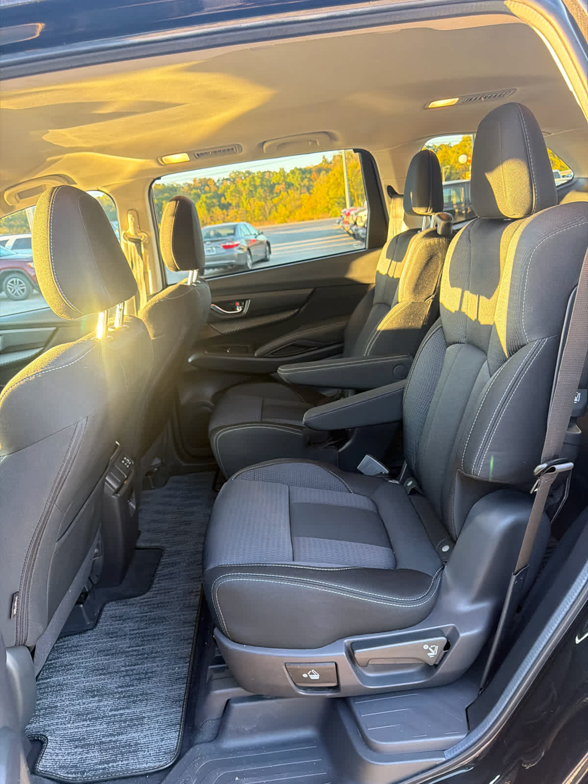 Used 2023 Subaru Ascent Premium w/ Convenience Package AWD/4WD image 12