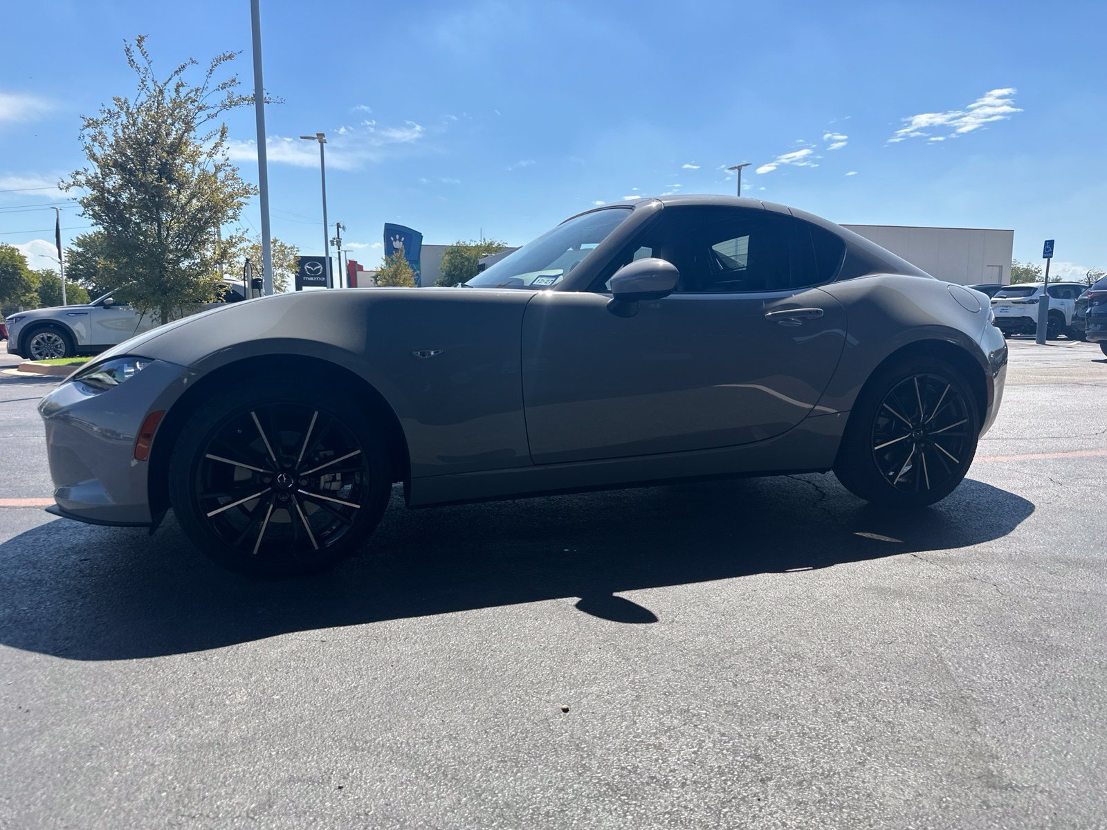 Used 2025 MAZDA MX-5 Miata RF Grand Touring RWD image 4