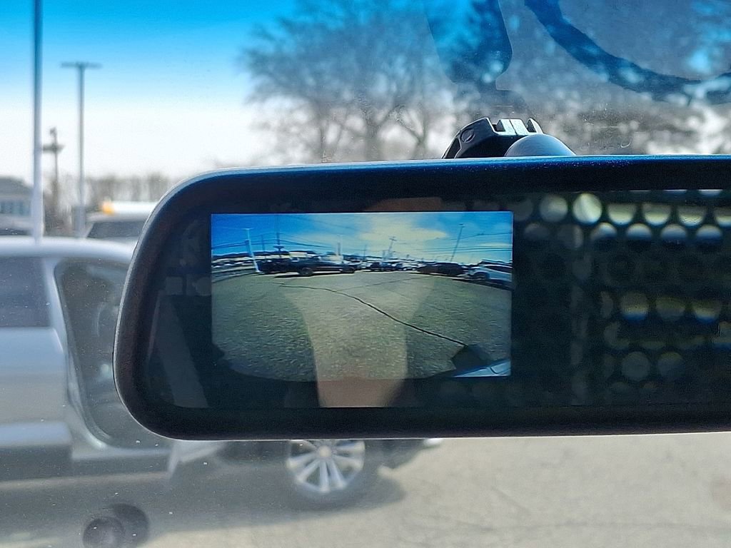 Used 2024 GMC Savana 2500 w/ Driver Convenience Package image 18