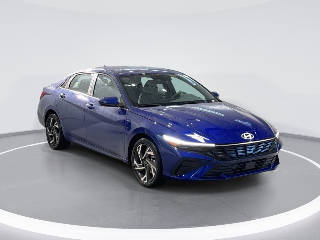 Certified 2025 Hyundai Elantra SEL image 1