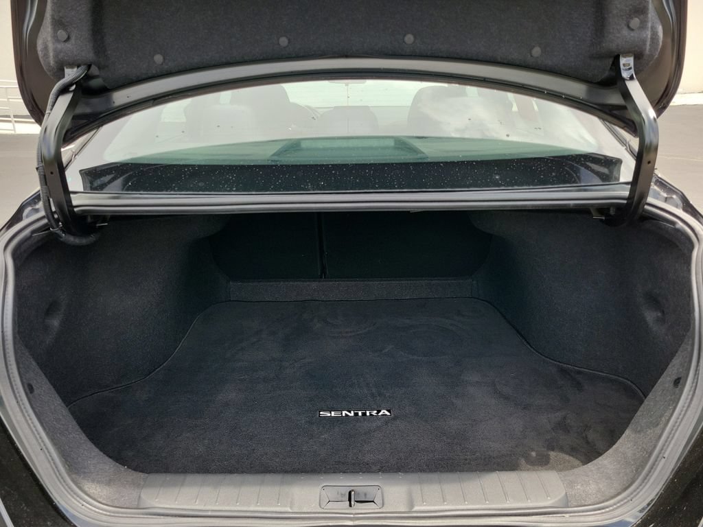 Certified 2024 Nissan Sentra SR FWD image 16