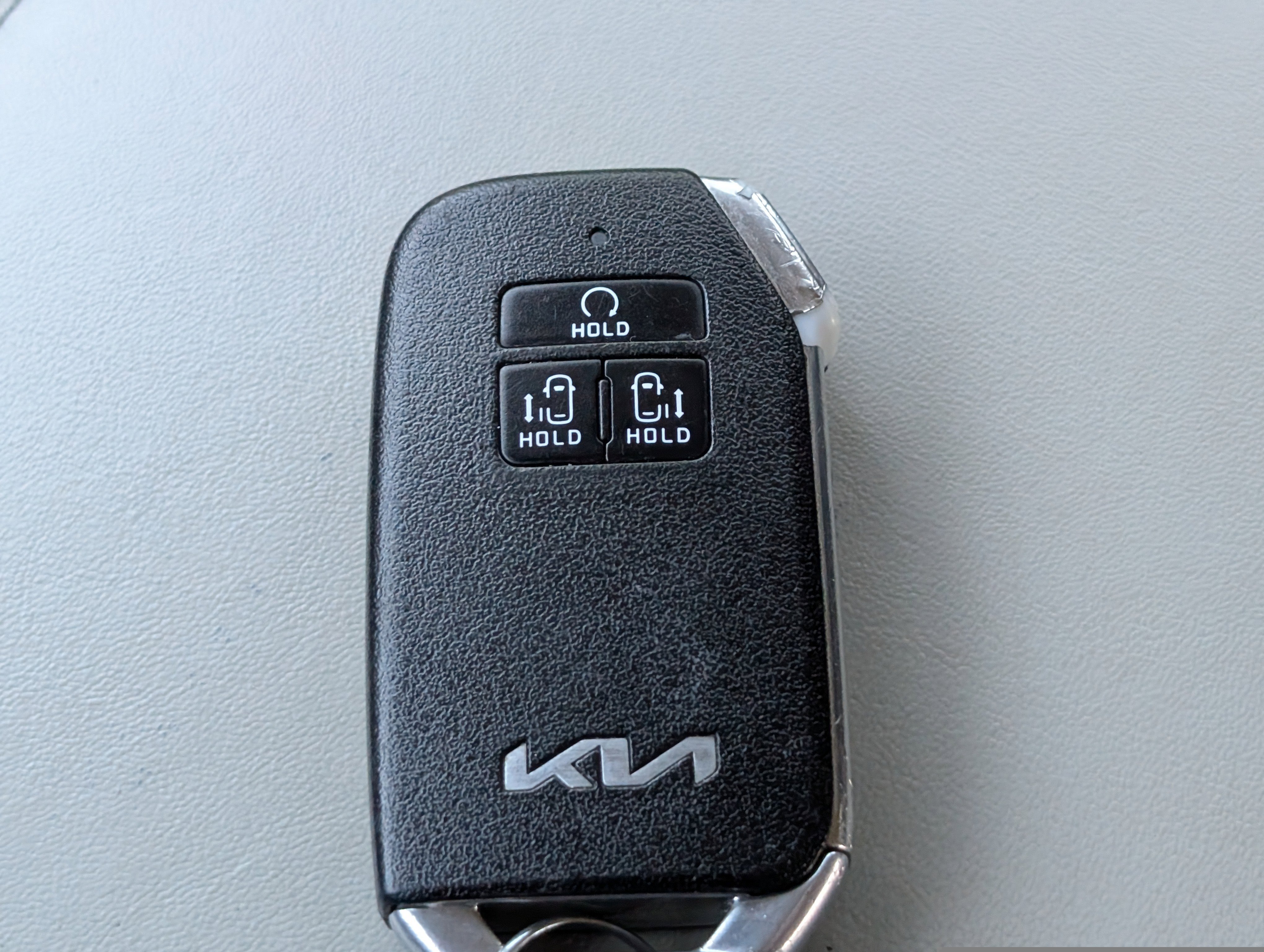 Used 2023 Kia Carnival LX image 29