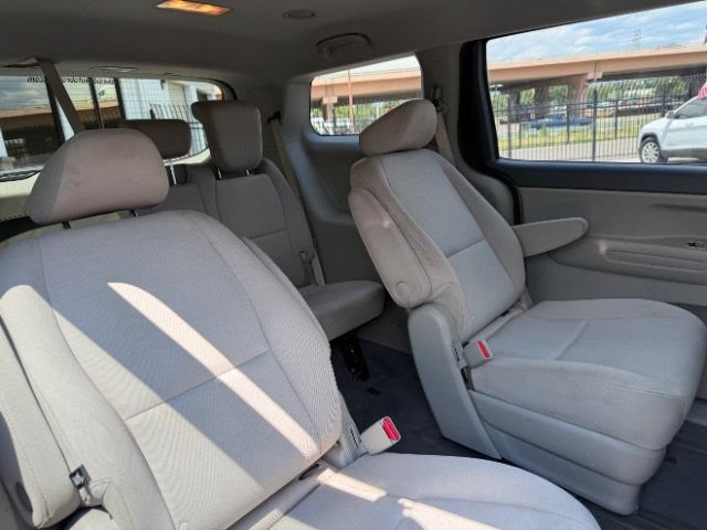 Used 2015 Kia Sedona LX FWD image 32