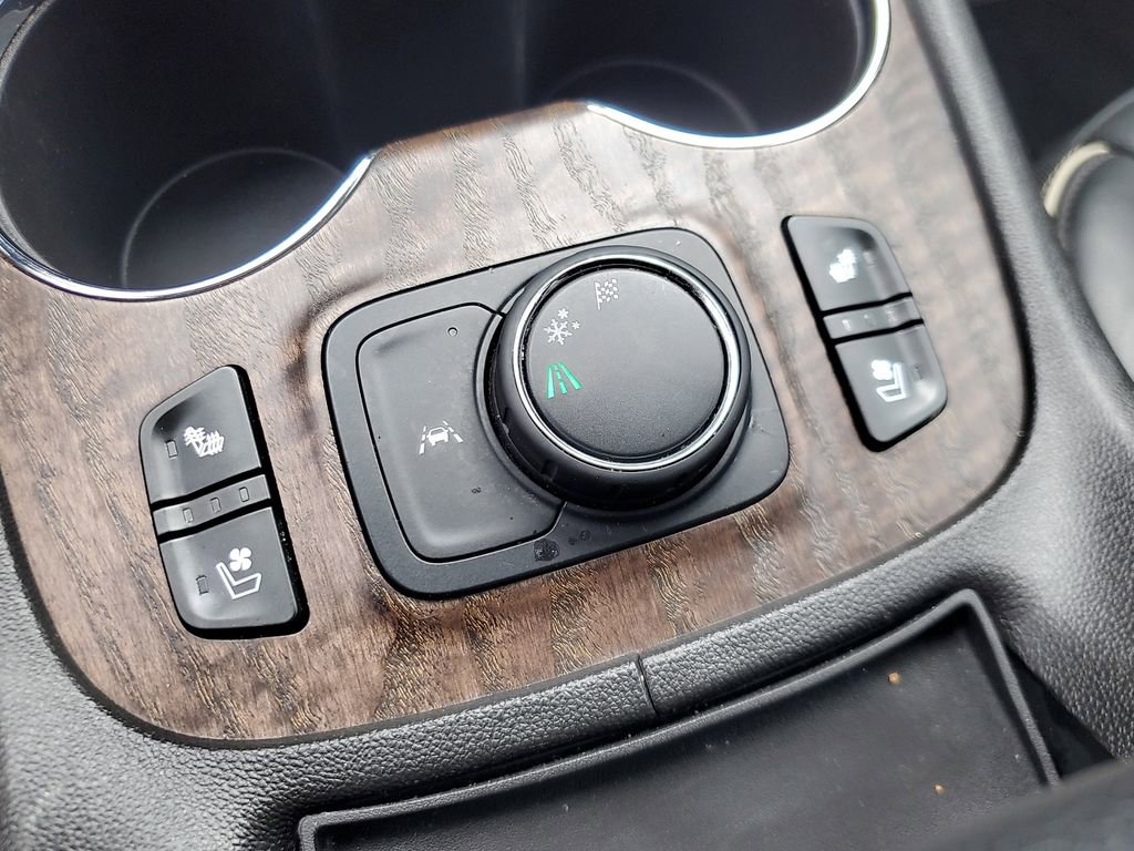 Used 2023 GMC Acadia Denali image 30