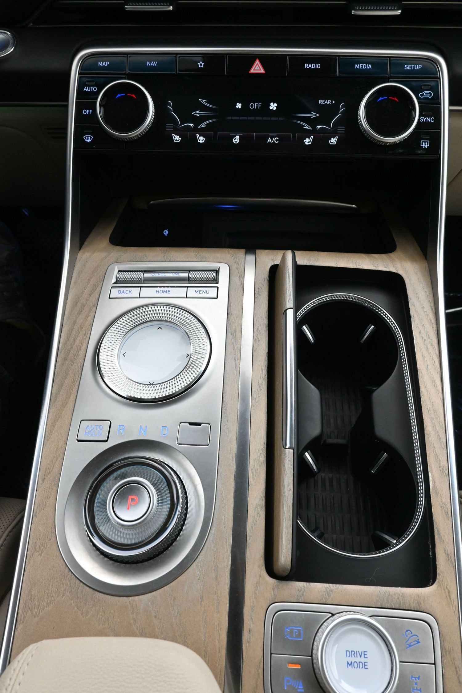 Used 2022 Genesis GV80 2.5T w/ Prestige Package 04 image 20