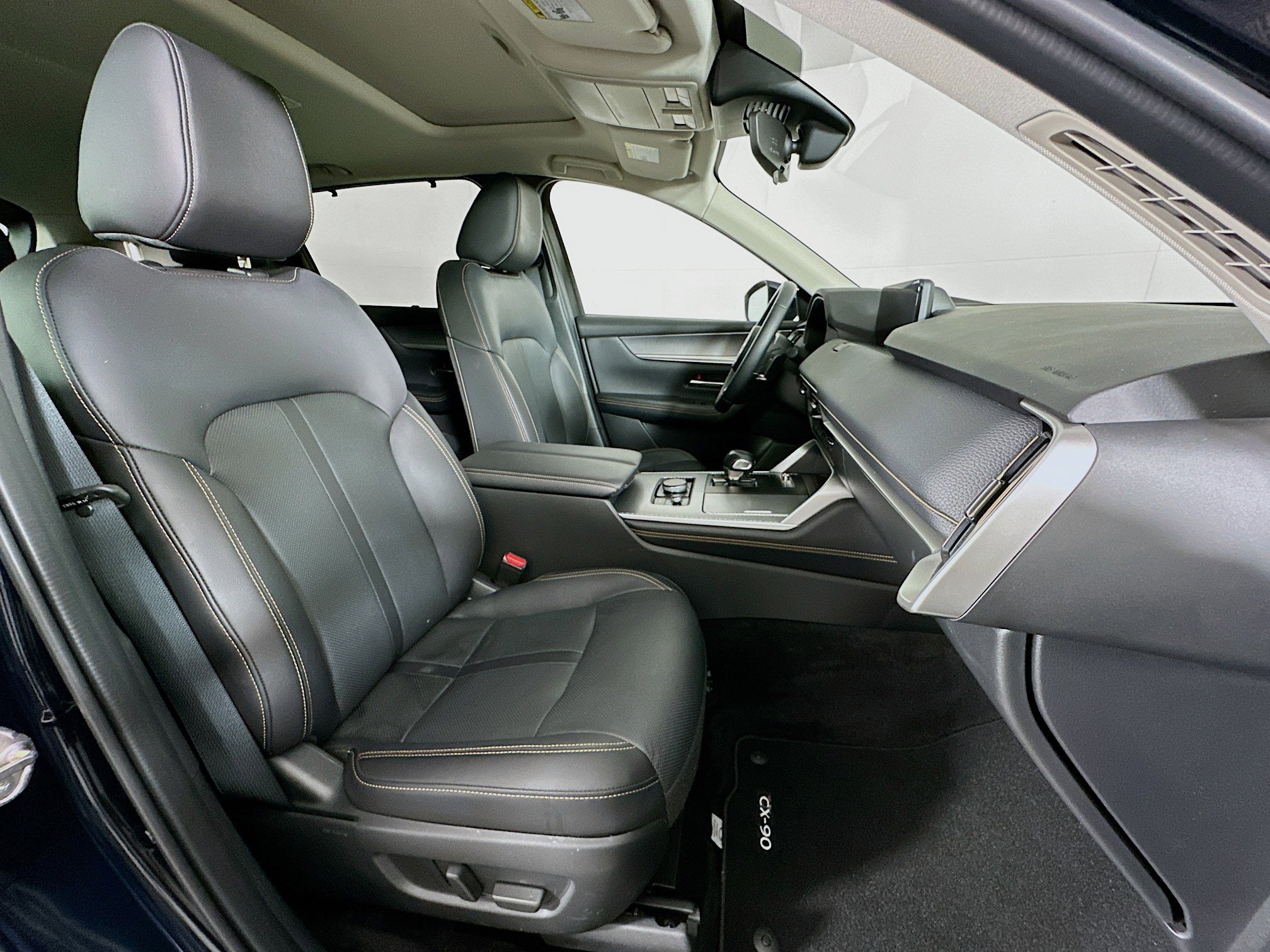 Used 2024 MAZDA CX-90 Plug-In Hybrid w/ Preferred image 33