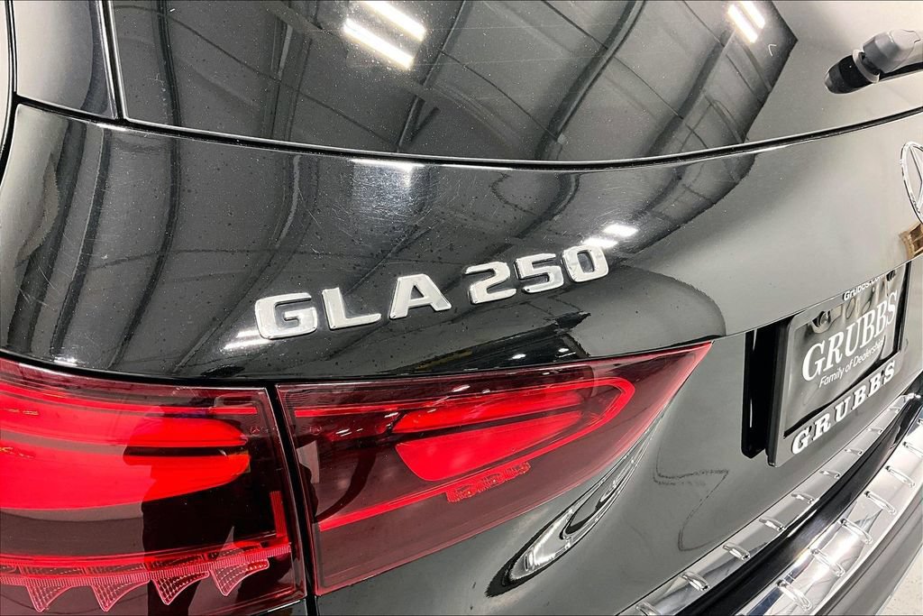 Used 2025 Mercedes-Benz GLA 250 image 32
