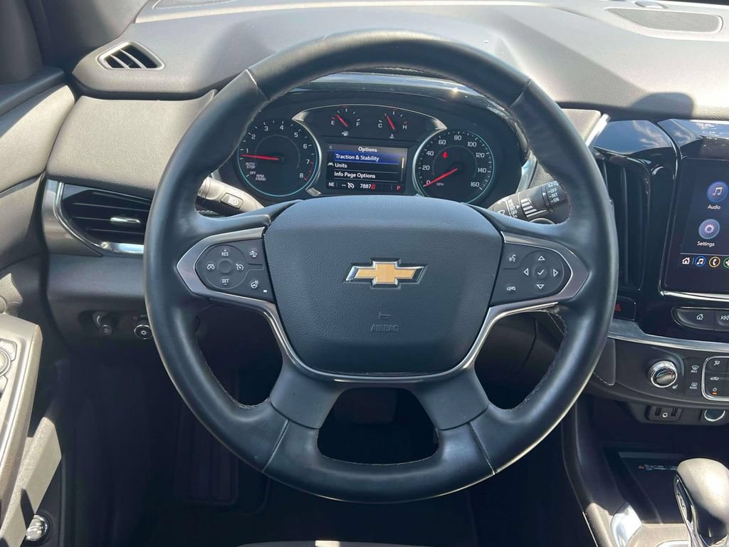 Used 2023 Chevrolet Traverse LT AWD/4WD image 14