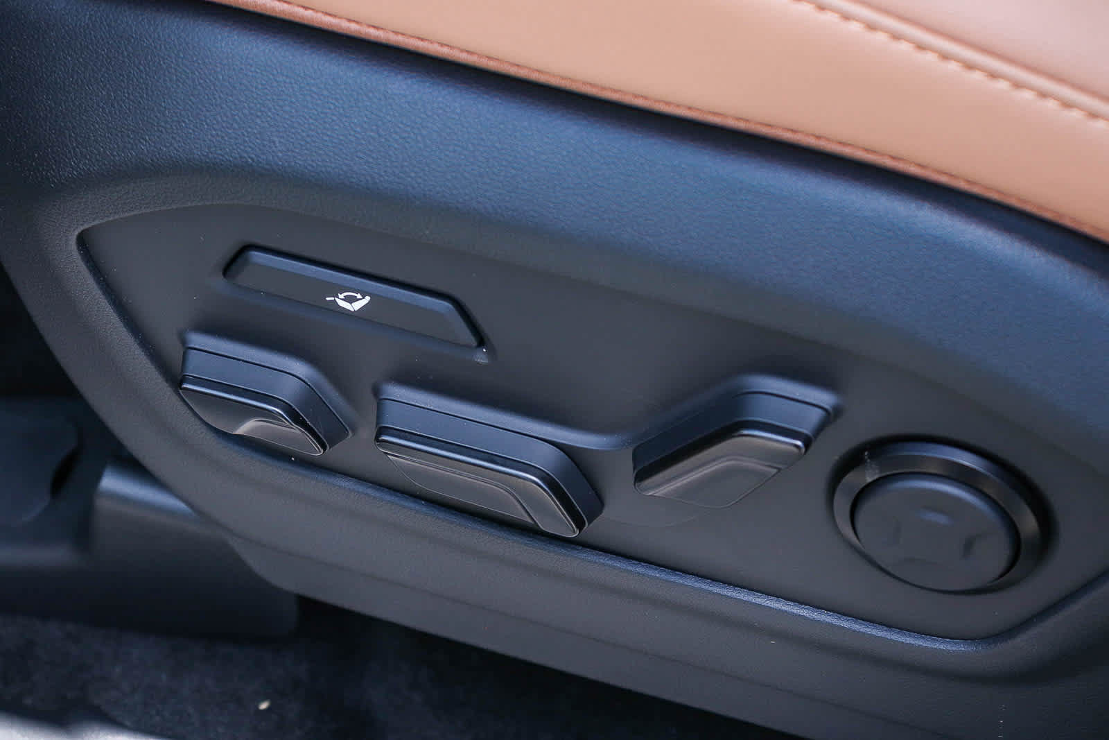 New 2026 Hyundai Santa Fe Calligraphy FWD image 29